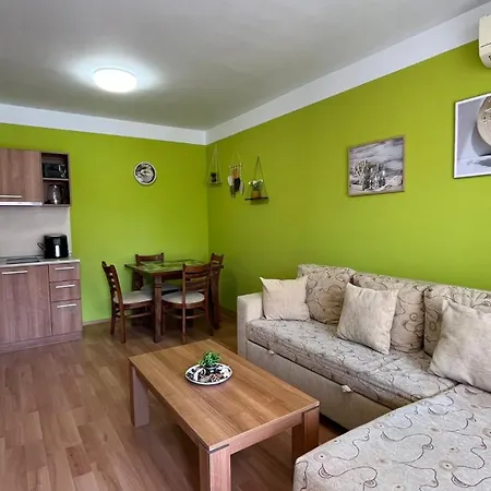 Kasandra 'д' 5 Sunny Apartment *