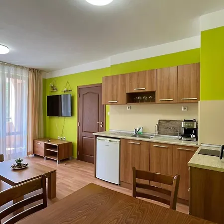 Kasandra 'д' 5 Sunny 阳光海滩