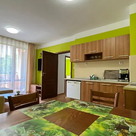 Kasandra 'д' 5 Sunny 阳光海滩