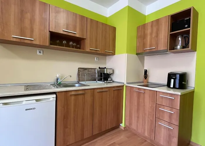 Kasandra 'д' 5 Sunny * סאני ביץ'